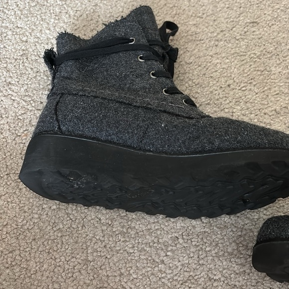 Bear Paw slipper booties size 6 - Picture 6 of 8